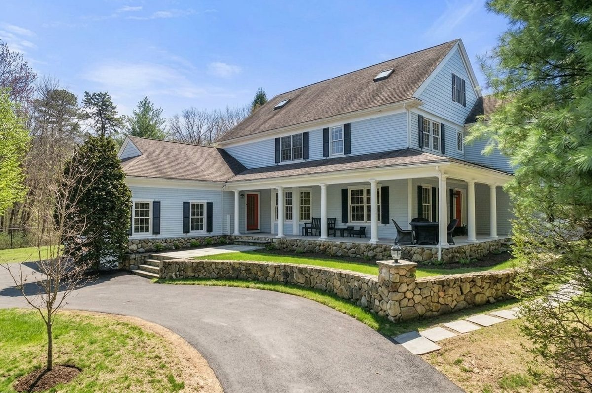 1 Beard Way, Wellesley, MA 02482 — sold by Jenna Levin