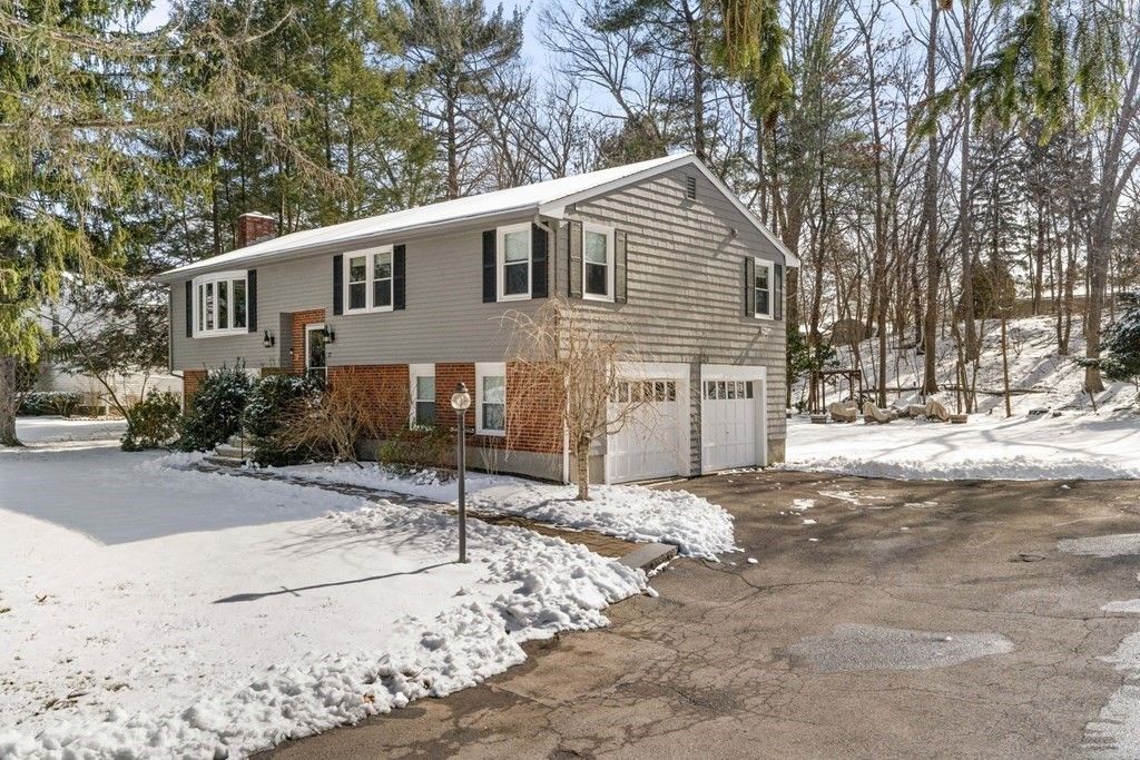 17 Mark Street, Natick, MA 01760 — sold by Jenna Levin