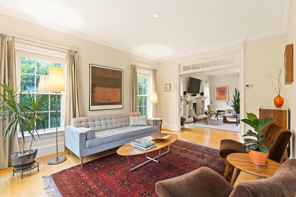 11 Kenilworth Rd, Arlington, MA 02476 — sold by Jenna Levin