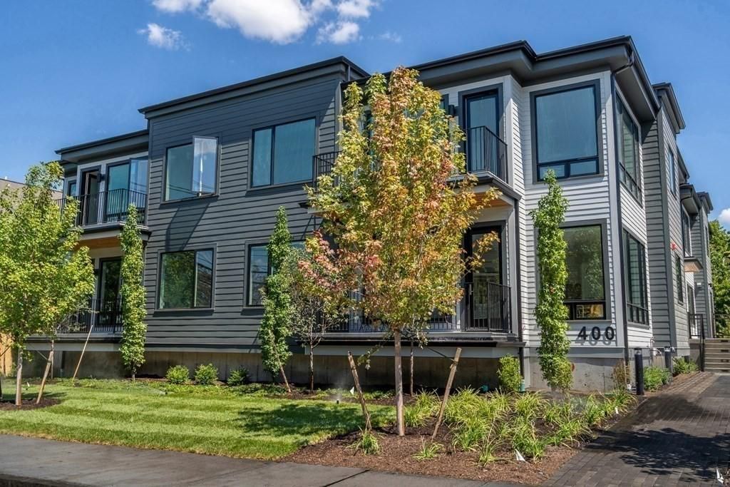 400 Hunnewell St Unit: 202, Needham, MA 02494 — sold by Jenna Levin