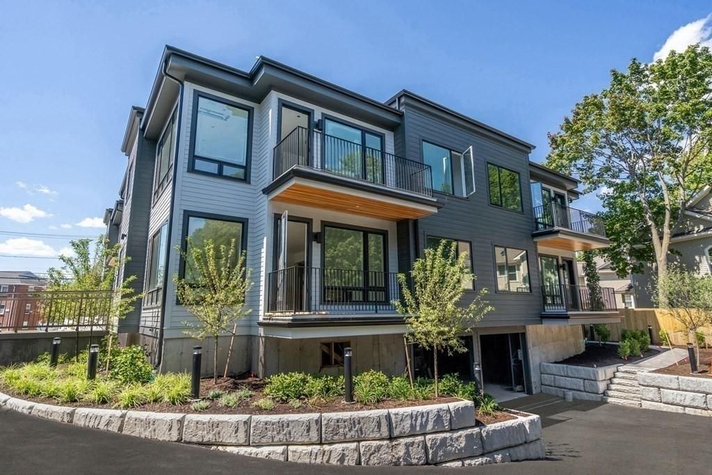 400 Hunnewell St Unit: 202, Needham, MA 02494 — sold by Jenna Levin