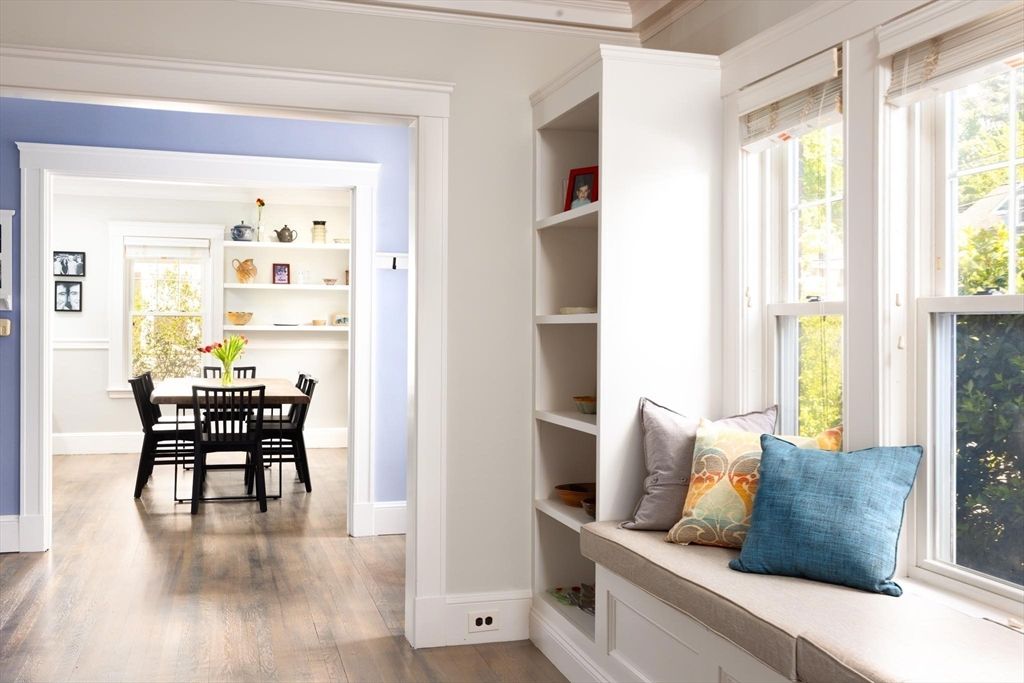 35 Vineyard Rd, Newton, MA 02459 — sold by Jenna Levin