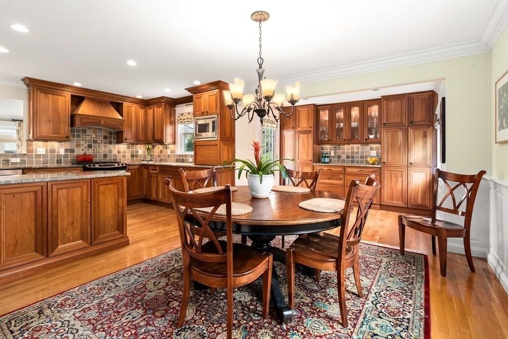 11 Saunders Terrace, Wellesley, MA 02481 — sold by Jenna Levin