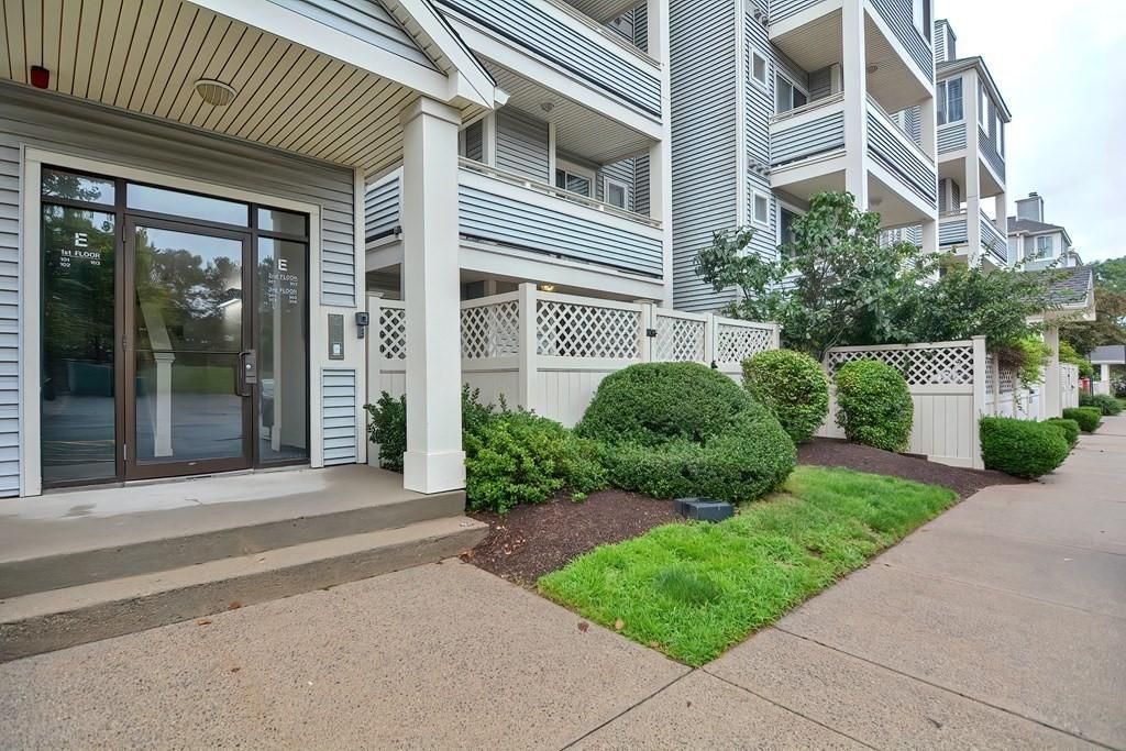 200 Falls Blvd Unit: e102, Quincy, MA 02169 — sold by Jenna Levin