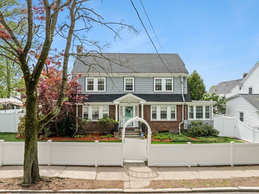 228 Lagrange St, Boston, MA 02132 — sold by Jenna Levin