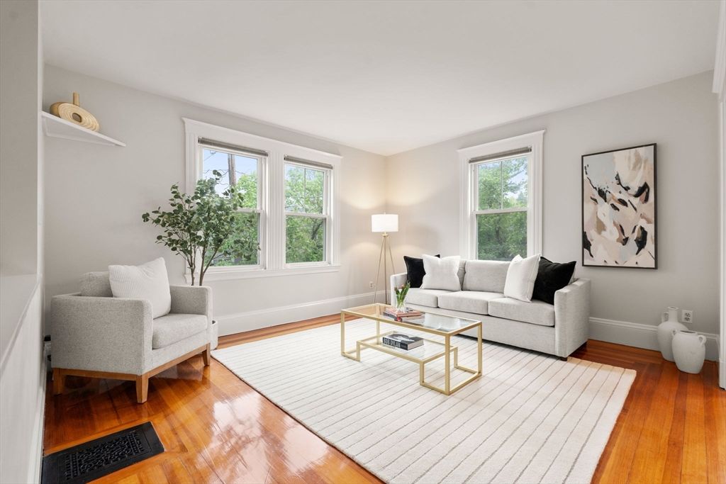 39 Irving St # 39, Newton, MA 02459 — sold by Jenna Levin