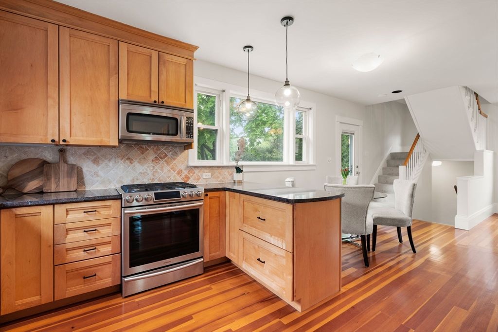 39 Irving St # 39, Newton, MA 02459 — sold by Jenna Levin