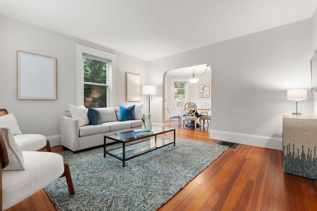 41 Irving St # 41, Newton, MA 02459 — sold by Jenna Levin