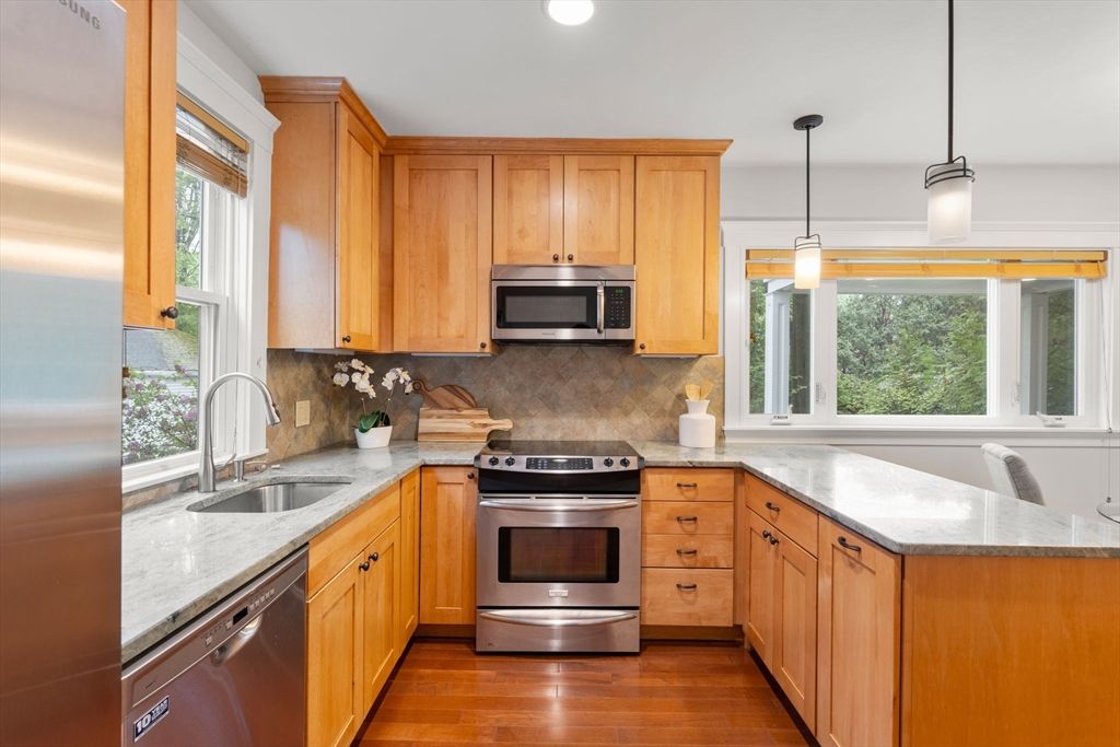 41 Irving St # 41, Newton, MA 02459 — sold by Jenna Levin