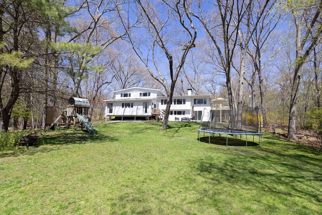 7 Clover Lane, Natick, MA 01760 — sold by Jenna Levin