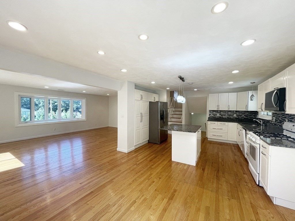 744 Dedham St, Newton, MA 02459 — leased by Jenna Levin