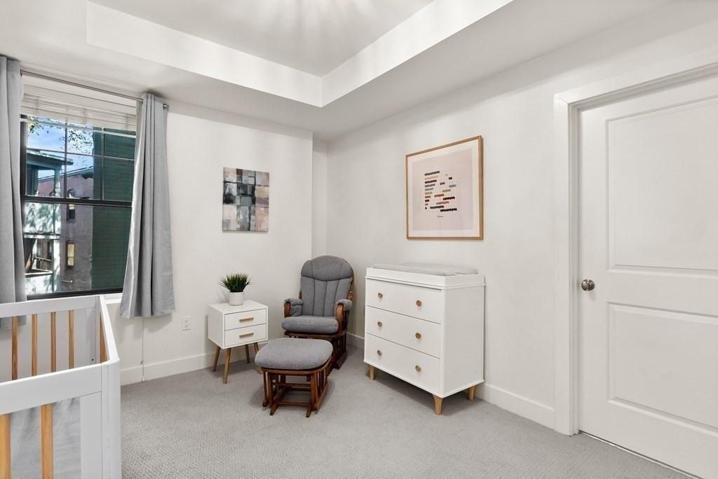 150 Saint Paul Unit: 208, Brookline, MA 02446 — sold by Jenna Levin